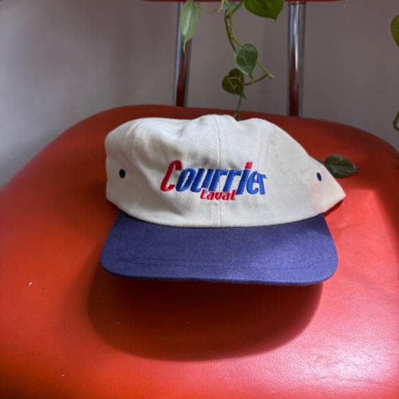 vintage COURRIER LAVAL dad hat strapback - Picture 8 of 8